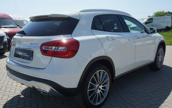 Mercedes-Benz GLA cena 116900 przebieg: 62814, rok produkcji 2017 z Hajnówka małe 781